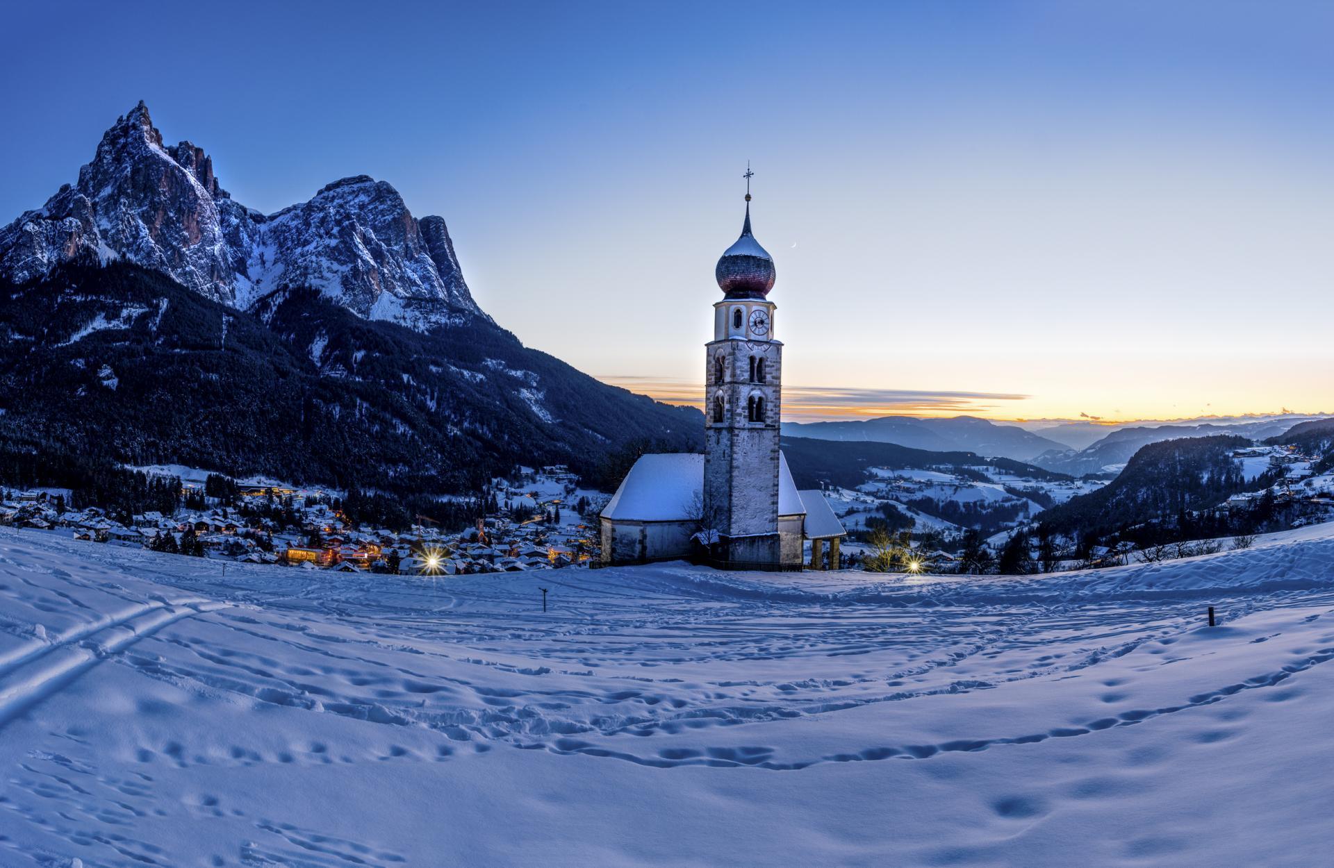 Kirchlein St. Valentin bei Seis im Winter